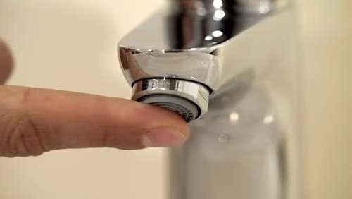 Hansgrohe miscelatore monocomando per lavabo FOCUS 70 larghezza nominale 15 con scarico pop-up da 1 1/4 di pollice cromo