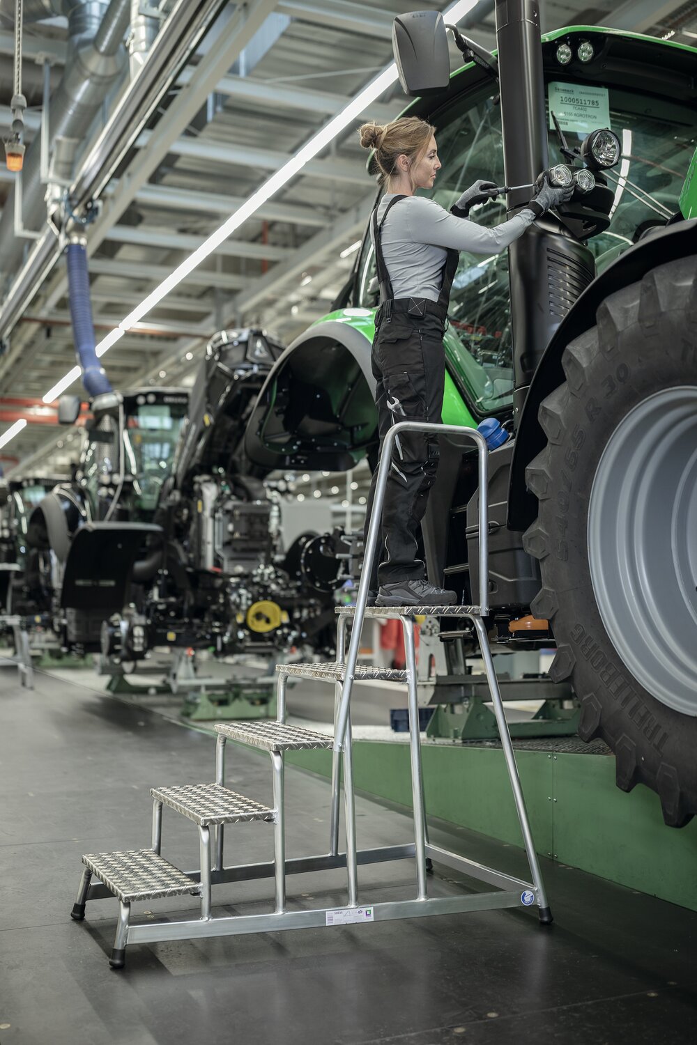 Munk Arbeitspodest starr mit Handlauf 3 Stufen