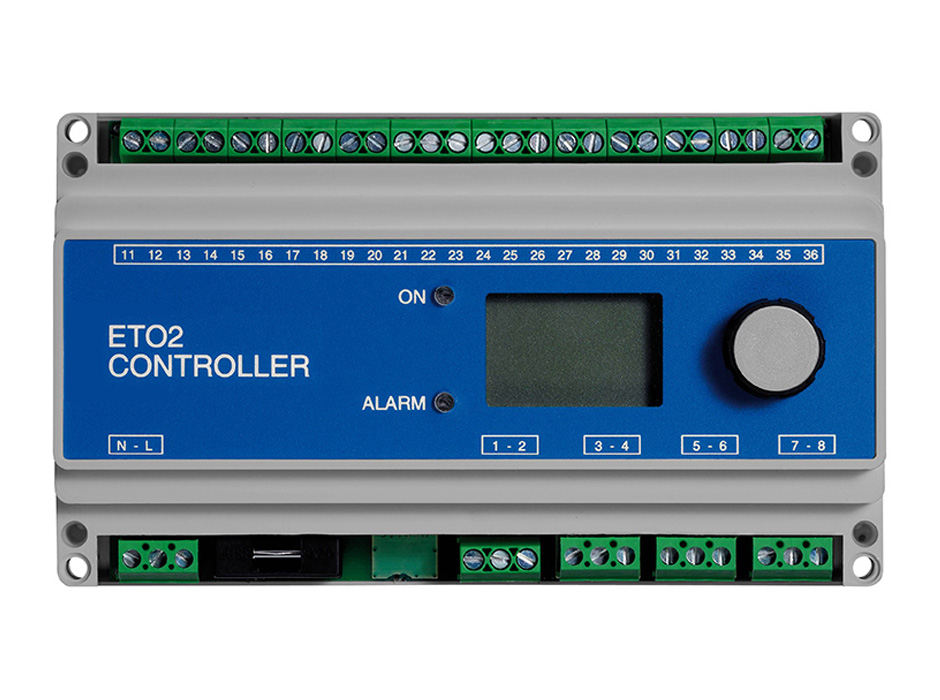 Thermostat anti-neige Warmup 4550, pour la régulation de la fonte de la glace et de la neige jusqu'à -20 °C, 11 kW, de la marque Warmup Thermostat de fonte de neige WarmUp 4550, pour la régulation de la fonte de la glace/neige jusqu'à -20 °C, 11 kW, de la gamme de chauffage au sol WarmUp, référence ET02-4550