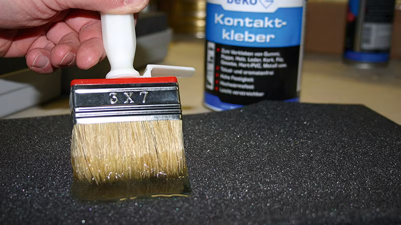 adesivo a contatto beko 650 g Pinsel, Gerät, Werkzeug, Baby, Person