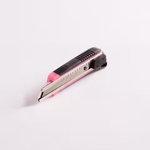 taglierino rosa con GTIN 4029933103363 coltello taglierino rosa di FigoFix con articolo n. 165305