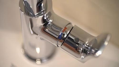 Detailbild 3971294 Hansgrohe Einhebel-Waschtischmischer METRIS 230 Nennweite 15 mit Schwenkauslauf Zugstangen-Ablaufgarnitur G 1 1/4 Zoll chrom