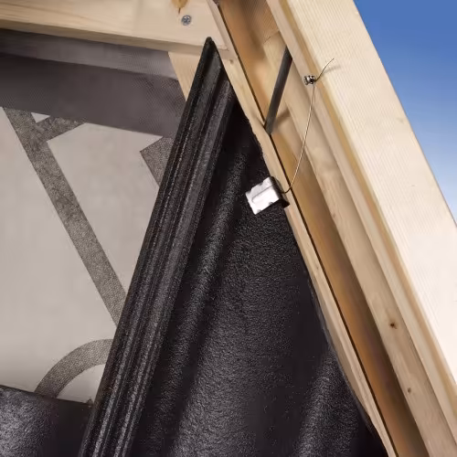 2 clips de faîtage et de noue avec fil en acier inoxydable, longueur de fil 400 mm de la catégorie avant-toit et noue avec le GTIN 4027822464182 Pince de faîtage et de noue de la marque Klöber de la catégorie avant-toit et noue