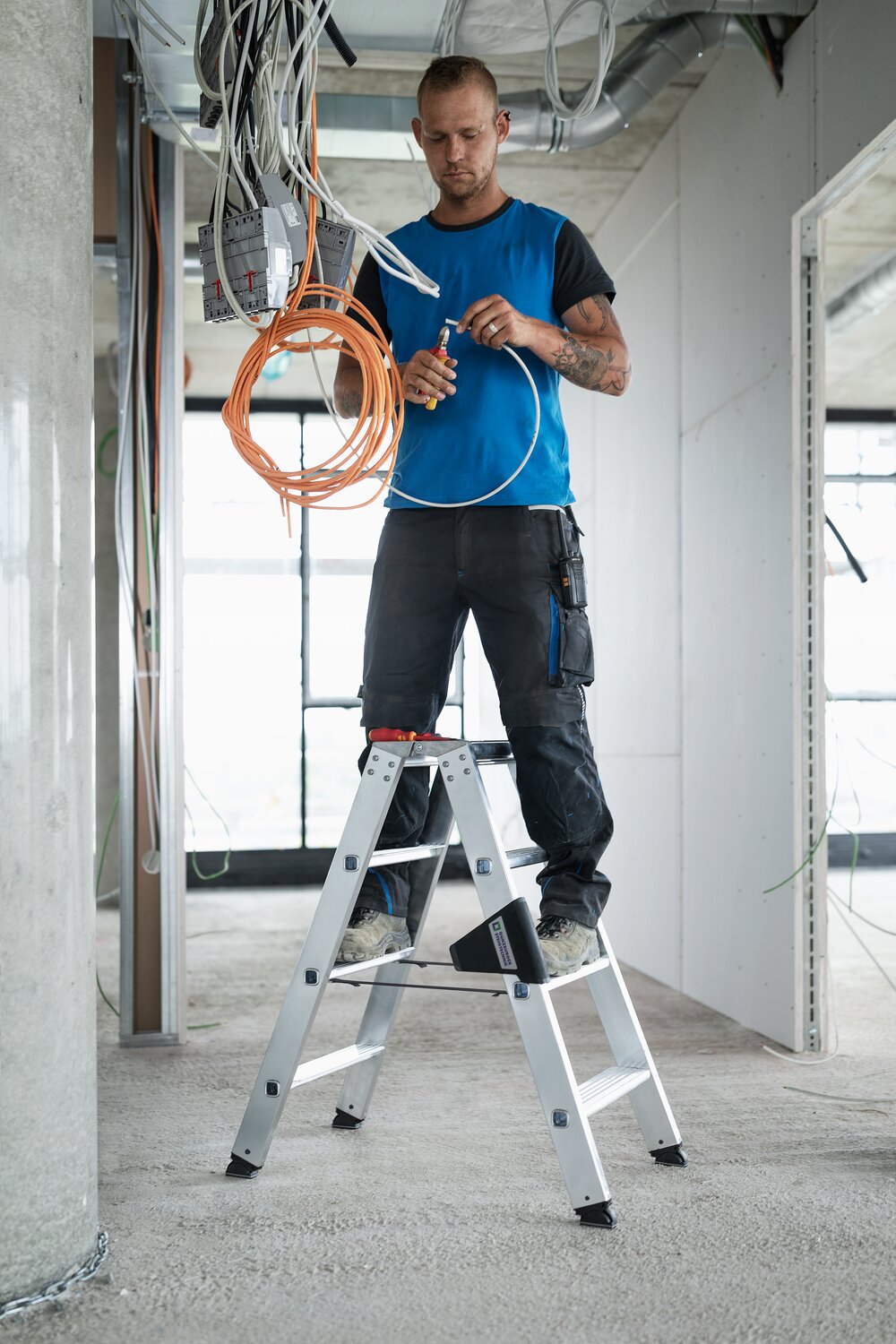 Munk Stufen-Stehleiter beidseitig begehbar 2x3 Stufen