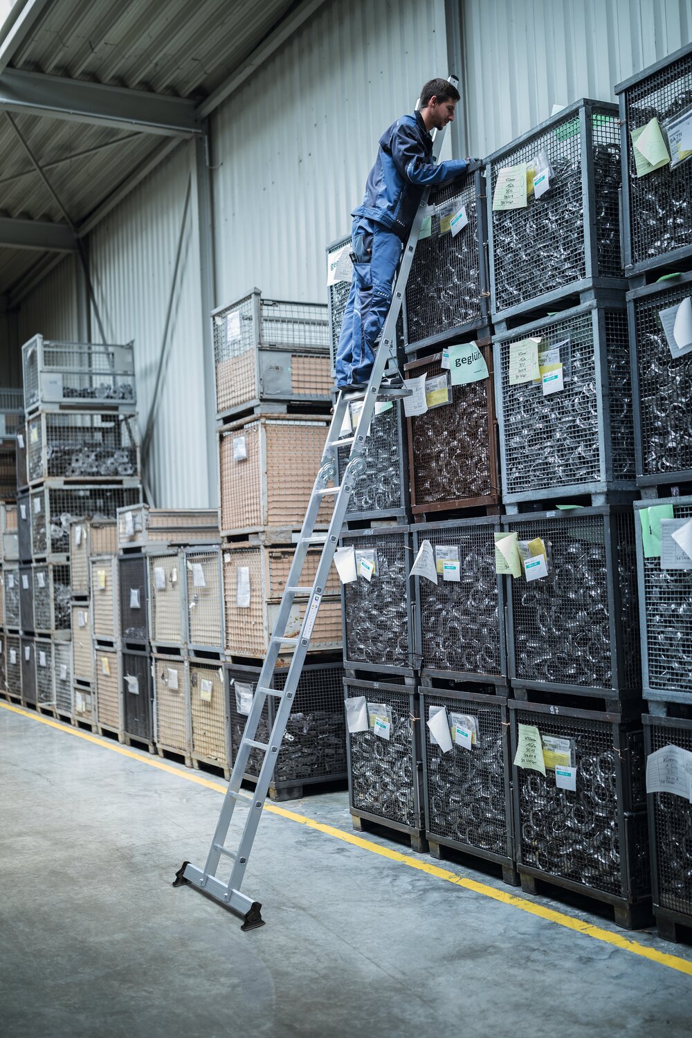 Munk Klappleiter 2-teilig mit nivello®-Traverse 2x4 Sprossen