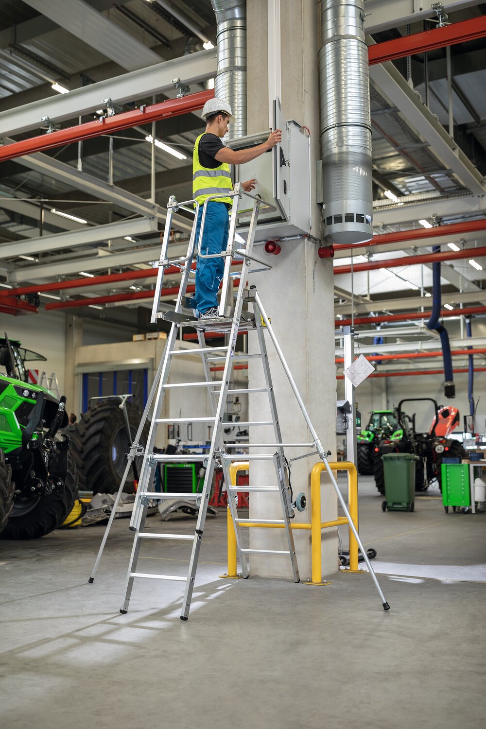 Scala a piattaforma Munk FlexxStep 4 pioli con prolunga telescopica 2 pioli