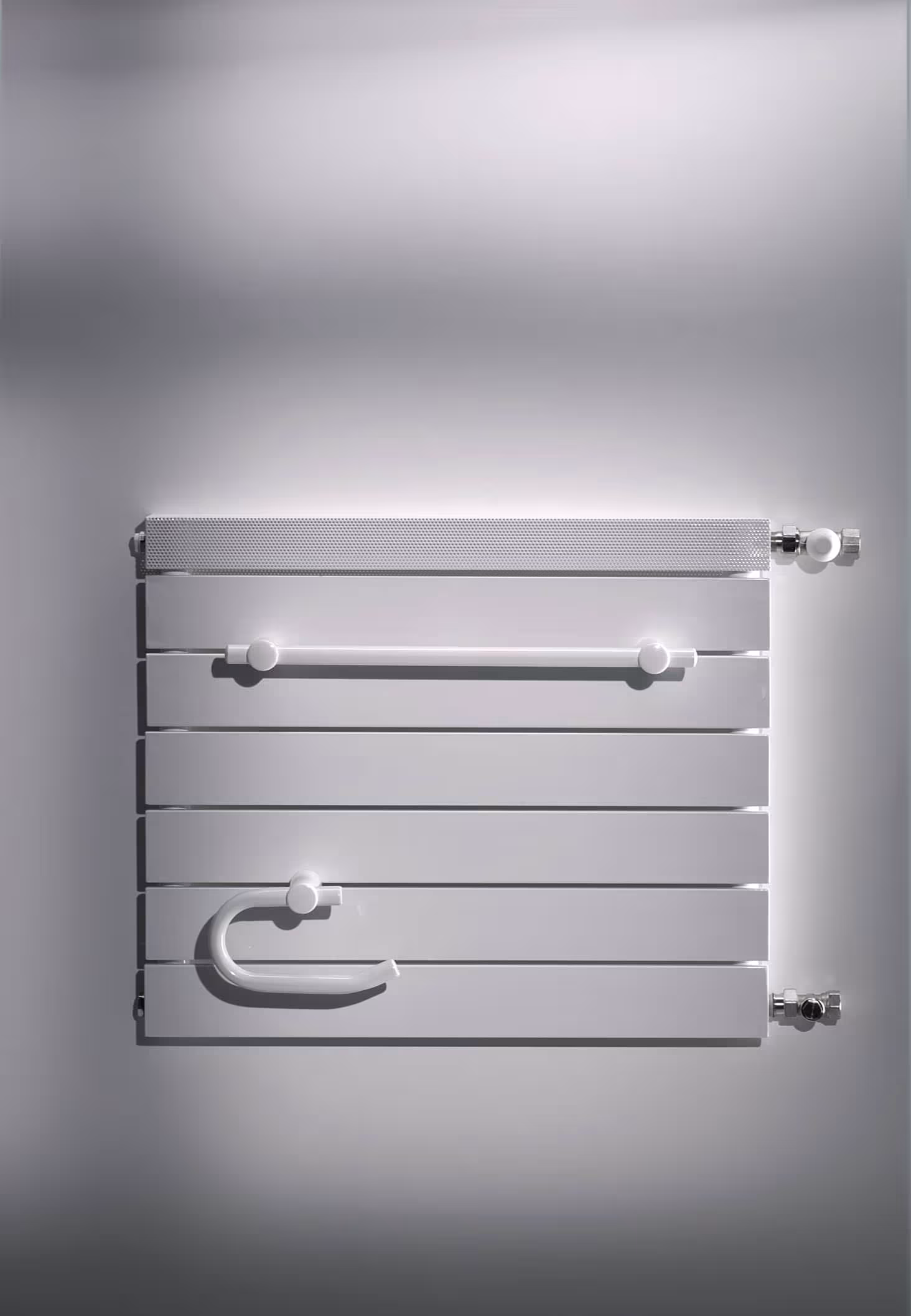 Radiatore da bagno Pep 500 mm x 500 mm 242 Watt attacco laterale bianco RAL 9003 di Ximax con articolo n. 55052701