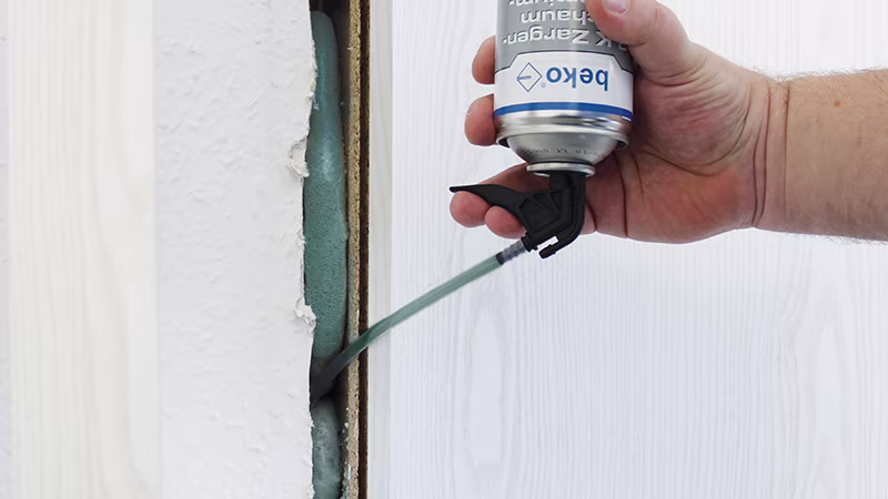 beko 2-K Zargenschaum -PREMIUM- 400 ml Körperteil, Finger, Hand, Person, Baby