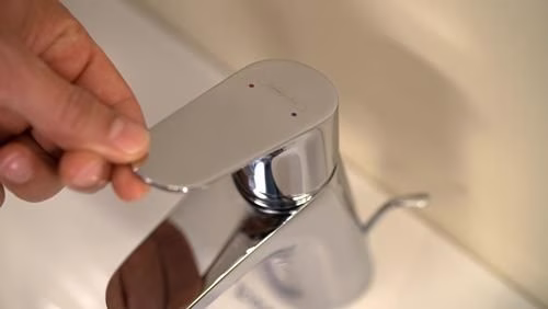 Hansgrohe miscelatore monocomando per lavabo FOCUS 70 larghezza nominale 15 con scarico pop-up da 1 1/4 di pollice cromo