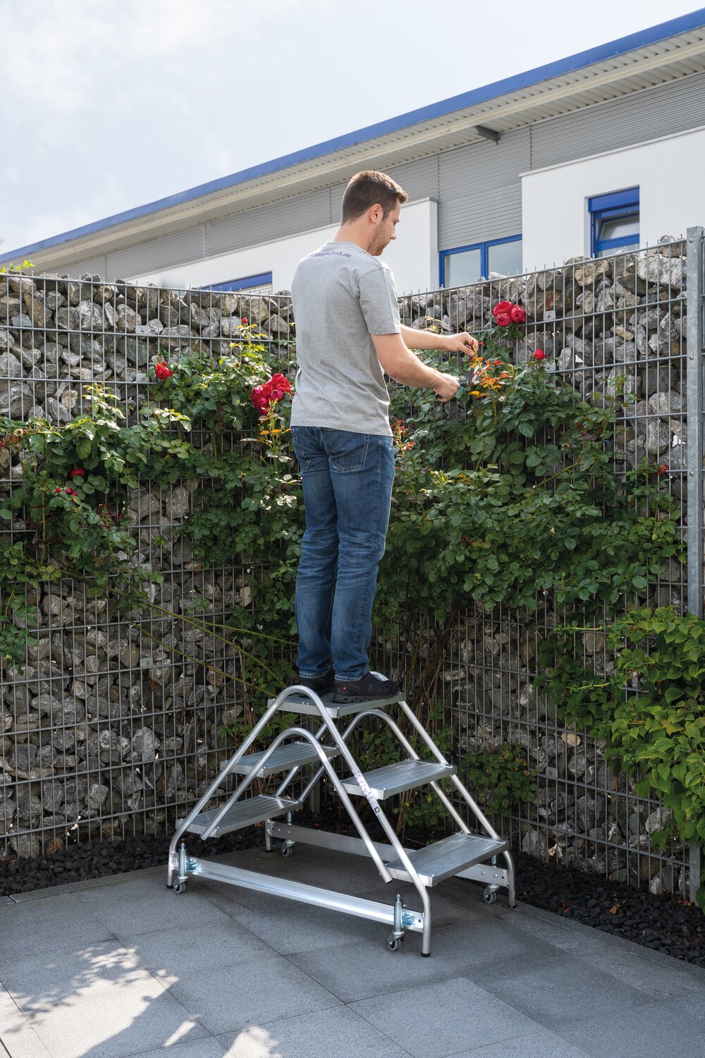 Milieubild 3819149 Munk Arbeitspodest beidseitig begehbar Aluminium geriffelt 2x2 Stufen