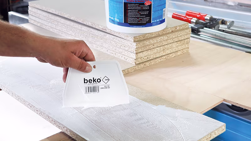 Colle blanche D3 blanc seau de 5 kg Holz, Sperrholz, Person, Drinnen, Innenarchitektur