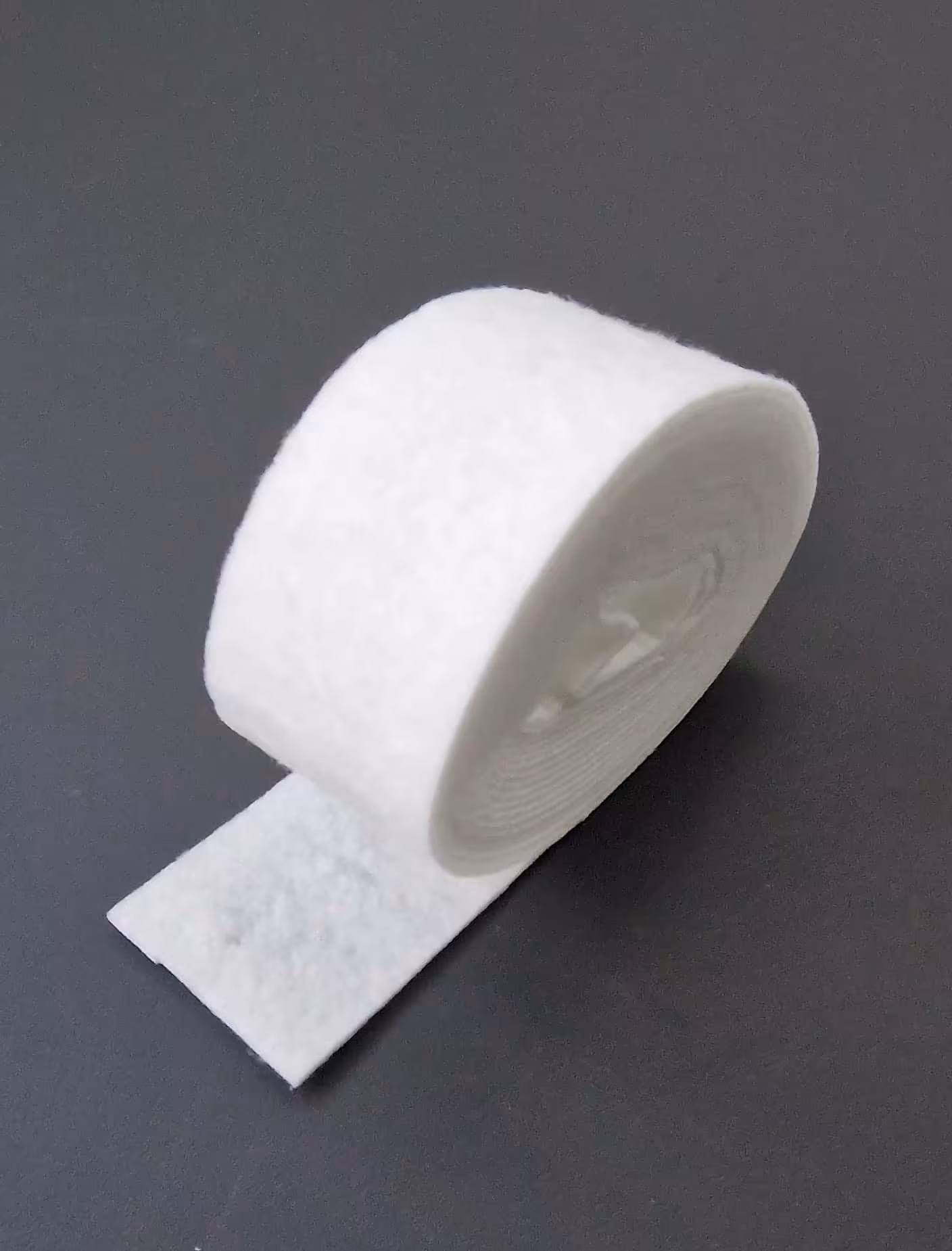 Strisce avvolgenti leggere VÖWAflex® - spessore 2 mm di VÖWA GmbH Strisce avvolgenti VÖWAflex® light - spessore 2 mm, tubo protettivo
