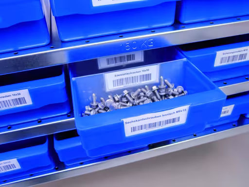 Andere Ansicht des Artikels Trennwand 186 mm, transparent Andere Ansicht des Artikels Trennwand 186 mm, transparent aus der Kategorie Stecksystem