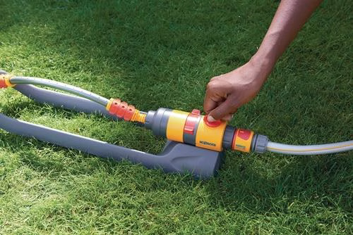 Detailbild 4073901 Rechtecksprenger AquaSave PRO XL 350 m² Steckkupplung Kunststoff, Metall HOZELOCK