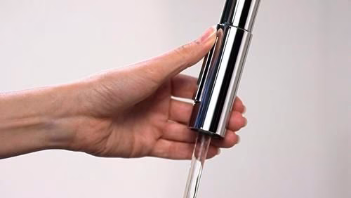 Hansgrohe Miscelatore monocomando per cucina 240 FOCUS DN 15, con doccetta estraibile cromo