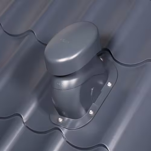 Tubo di ventilazione Venduct corto DN 110 nero, con copertura antipioggia della categoria passaggi su tetti ripidi con GTIN 4027822841655 Tubo di ventilazione Venduct corto DN 110 con copertura protettiva, griglia ondulata della marca Klöber della categoria passaggi su tetti ripidi