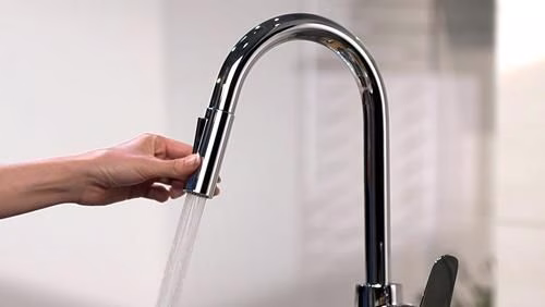 Hansgrohe Miscelatore monocomando per cucina 240 FOCUS DN 15, con doccetta estraibile cromo