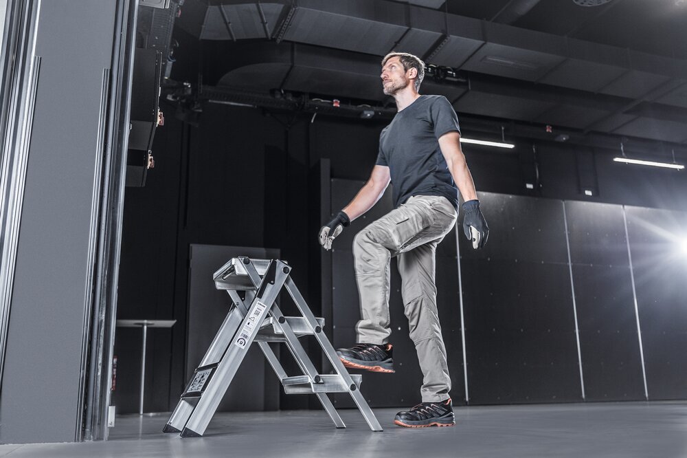 Munk ML Kompakt-Tritt 2 Stufen Alu-Quintett-Design