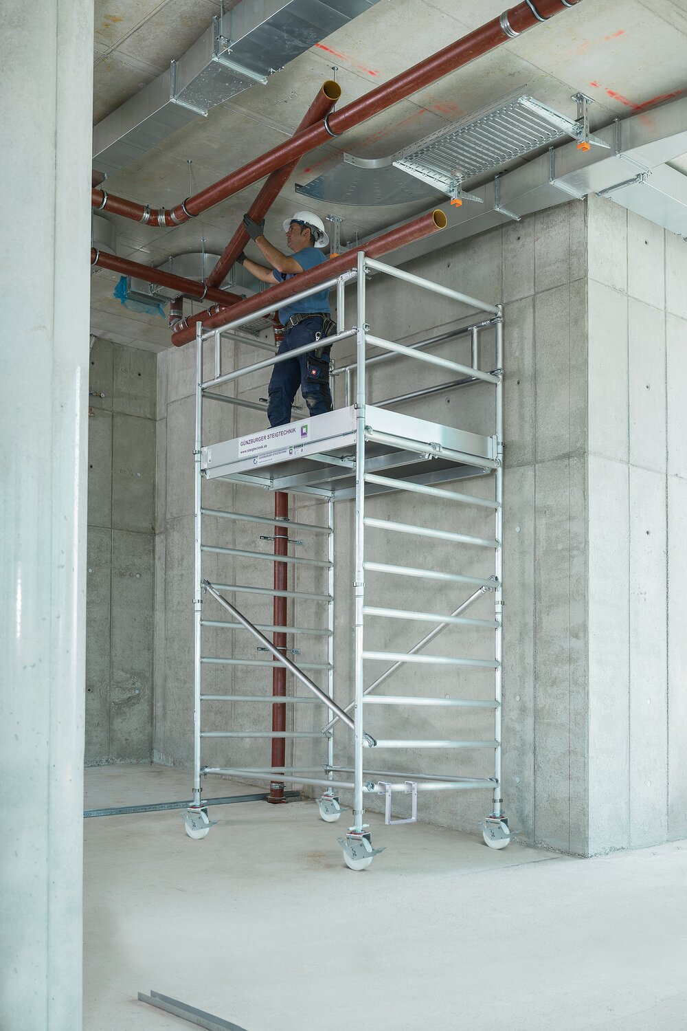 Milieubild 3812149 Échafaudage roulant Munk 1,35 x 1,80 m avec plate-forme double Hauteur de plate-forme 2,35 m