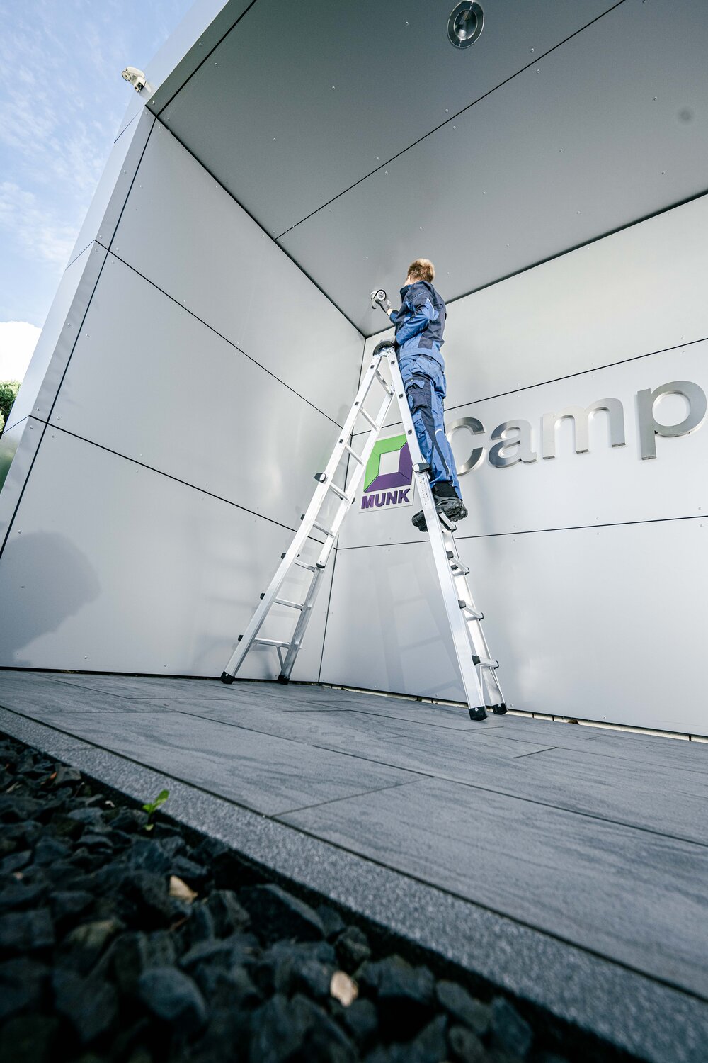 Scala telescopica Munk a 4 sezioni senza traversa 4x3 pioli