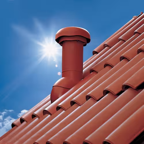 Tubo di ventilazione Venduct lungo DN 110, DN 125 con tubo di grondaia della marca Klöber della categoria passaggi su tetti ripidi
