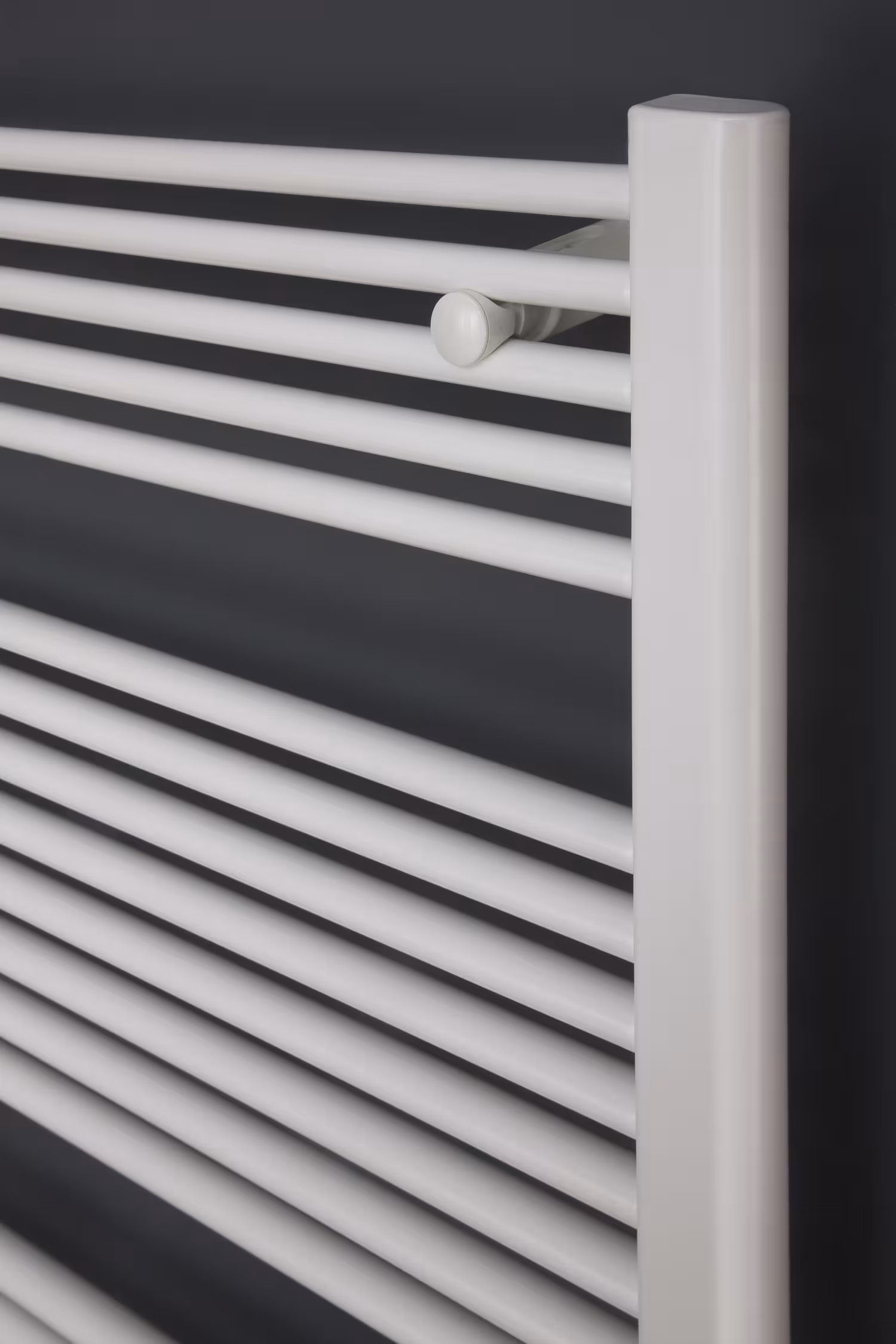 Radiateur de salle de bain Tip 764 mm x 600 mm 423 watts blanc RAL 9003 de la catégorie radiateur de salle de bain avec le GTIN 4305670159130 Radiateur de salle de bain Tip Blanc RAL 9003 de la marque Ximax de la catégorie radiateur de salle de bain