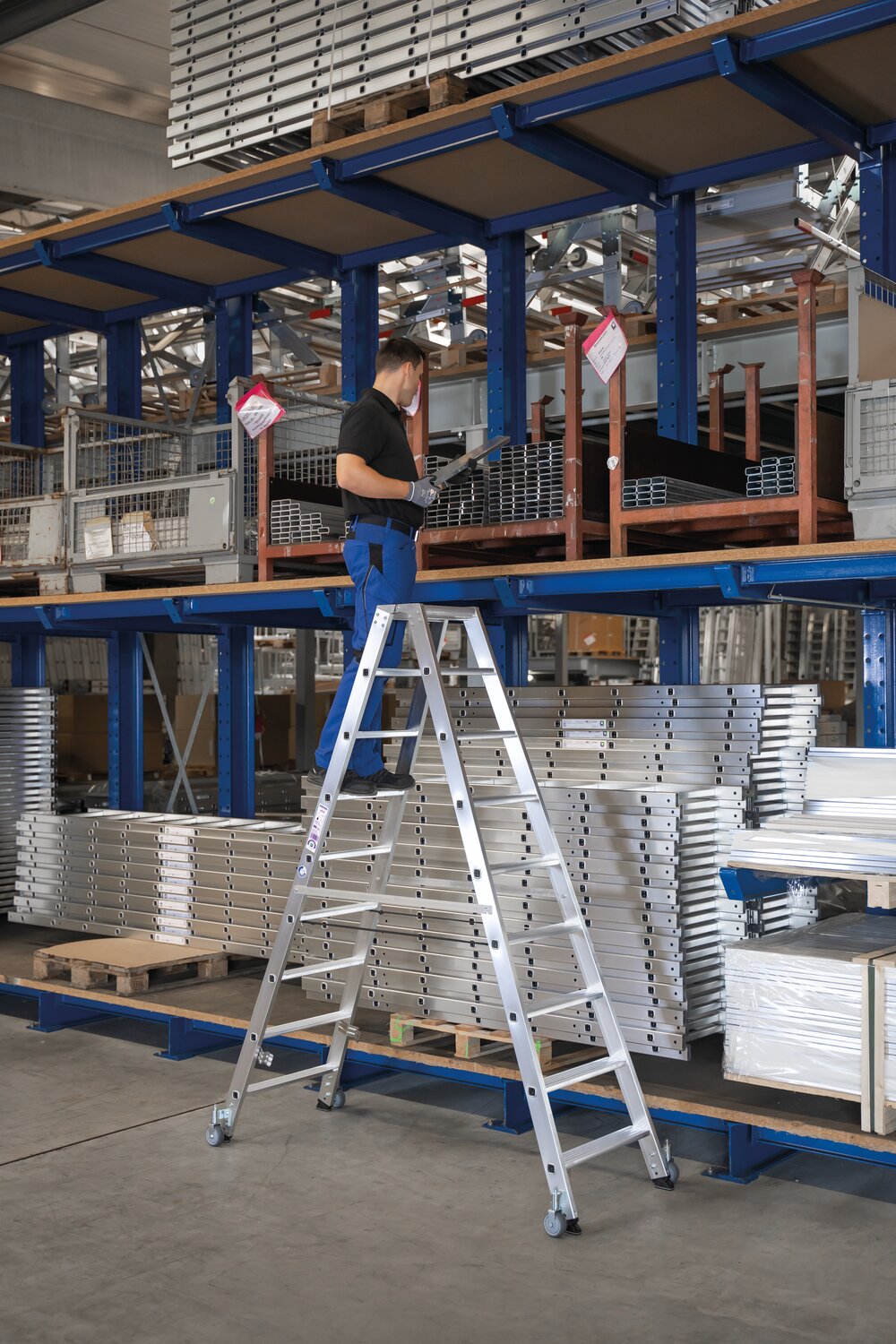 Milieubild 3813047 Munk Stufen-Stehleiter beidseitig begehbar mit Rollen 2x12 Stufen