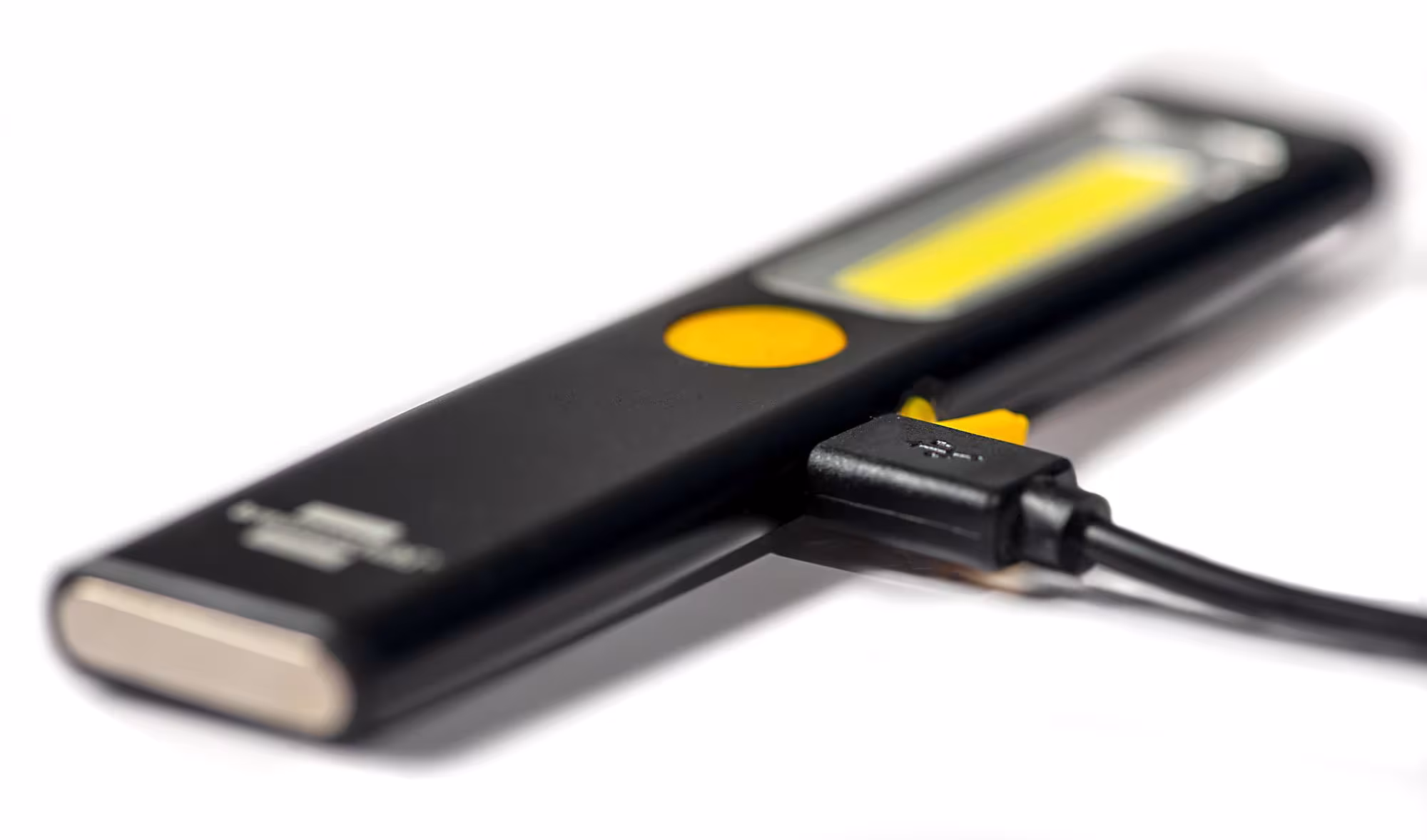 Lampada portatile a batteria a LED PL 200 A 200lm di Brennenstuhl dalla categoria attrezzature per officina