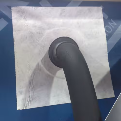 Manicotto di tenuta manicotto di tenuta per diametri 42 mm - 55 mm della categoria passaggi tetto ripidi con GTIN 4027822670750 Manicotto sigillante della marca Klöber della categoria passaggi su tetti ripidi