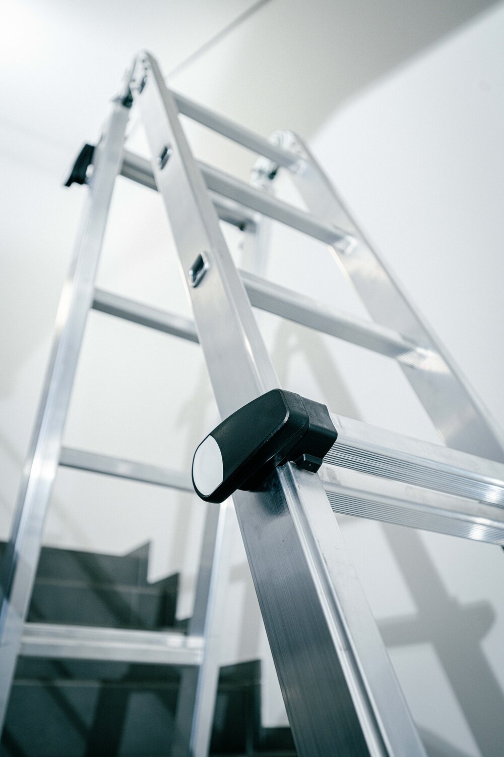 Milieubild 3813403 Munk Teleskopleiter 4-teilig mit Traverse 4x6 Sprossen