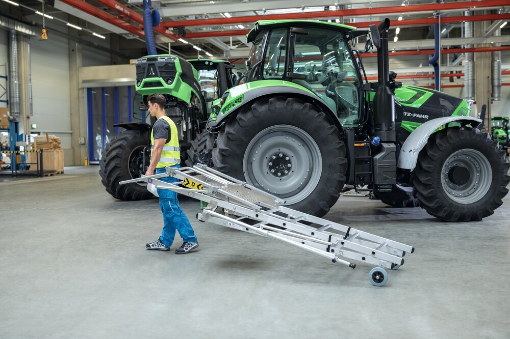 Scala a piattaforma Munk FlexxStep 4 pioli con prolunga telescopica 2 pioli